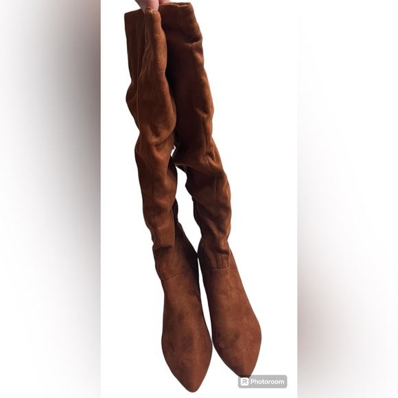 Express brown suede slouchy heeled fall essential boot womens size 9. Like new! - Picture 3 of 14